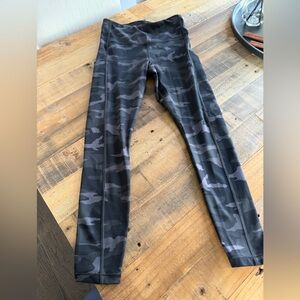 Athleta 7/8 leggings